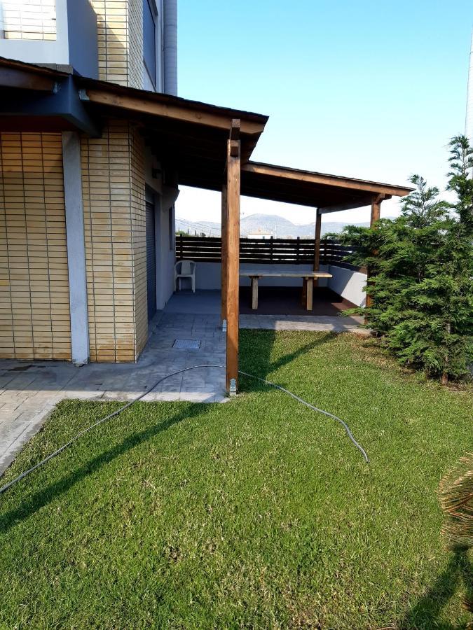 T&A Apartment,Near The Sea. Marathón 外观 照片