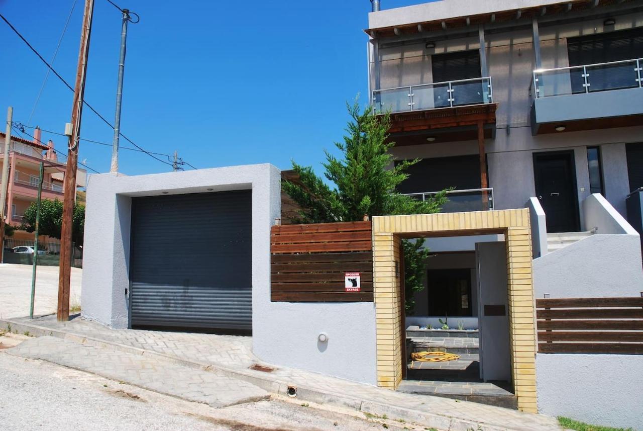 T&A Apartment,Near The Sea. Marathón 外观 照片