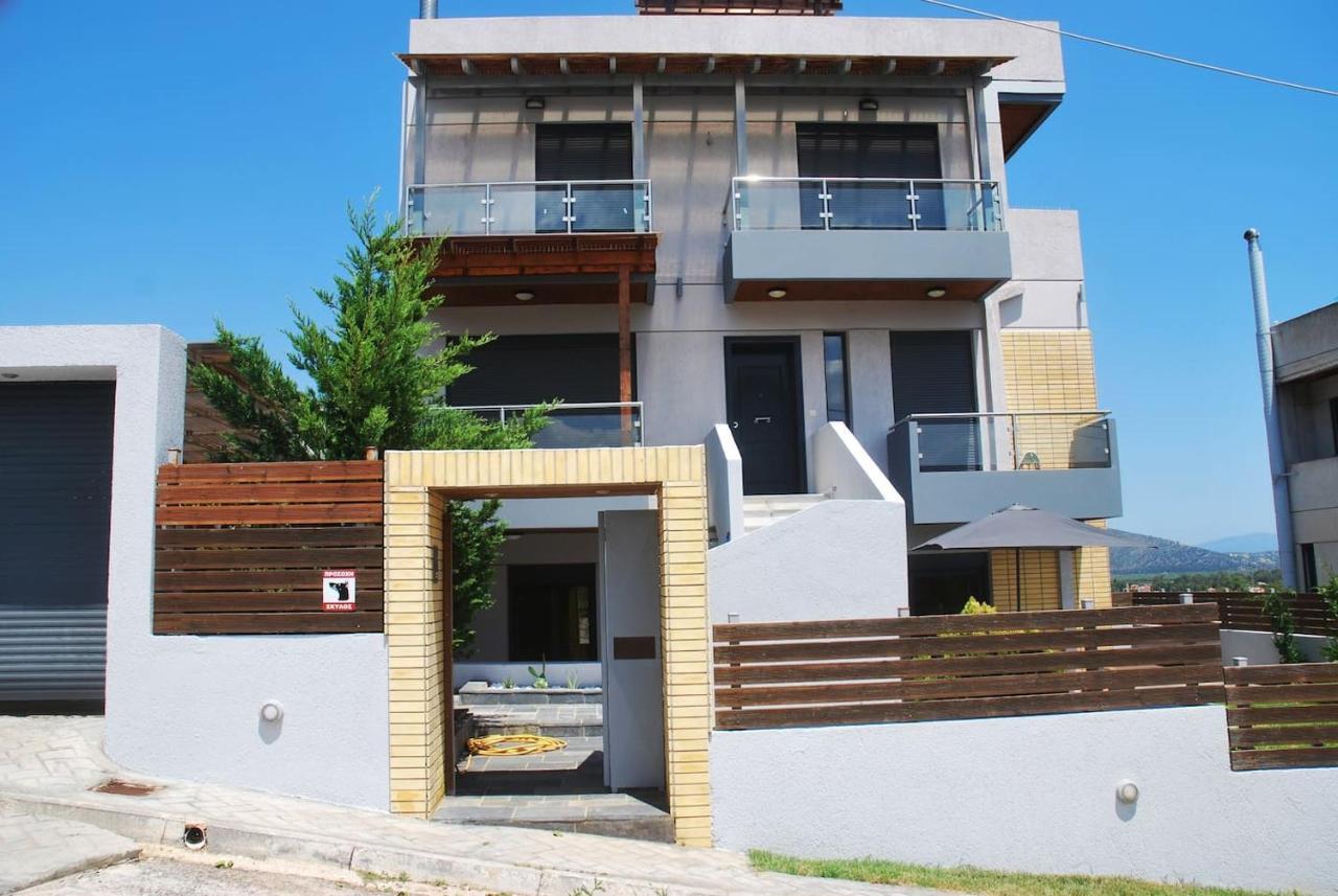 T&A Apartment,Near The Sea. Marathón 外观 照片
